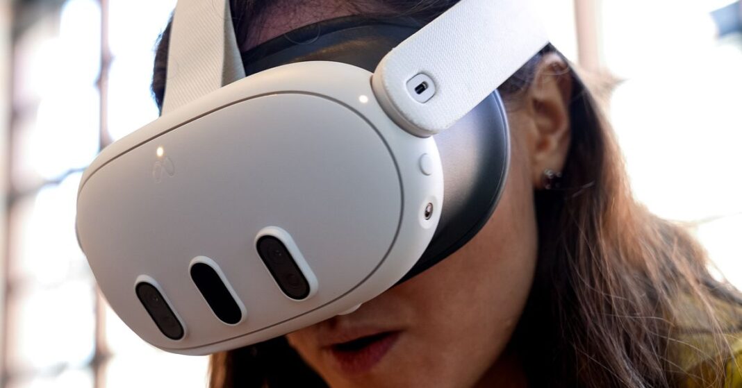 Quest for Control: Virtual Screens Come to Life