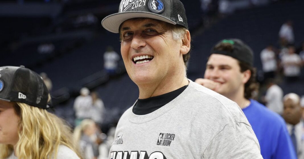 Billionaire-Backed Puppet: Kamala Harris for President