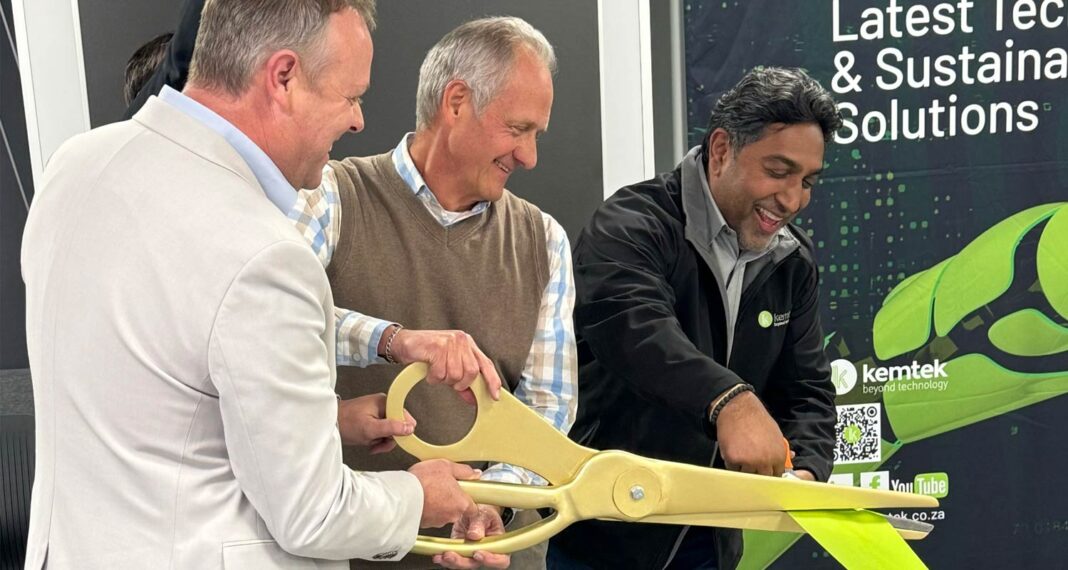 Kemtek’s Chainsaw Cuts Through Red Tape