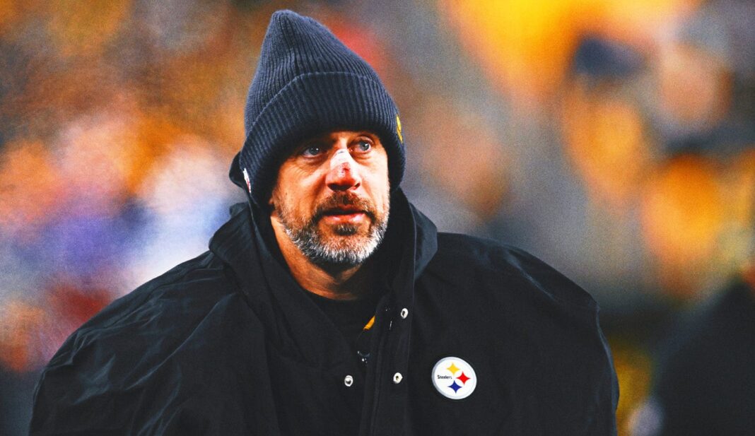 Aaron Rodgers Calls Out Steelers WRs, Implies At Least 1 is Skipping Film Session