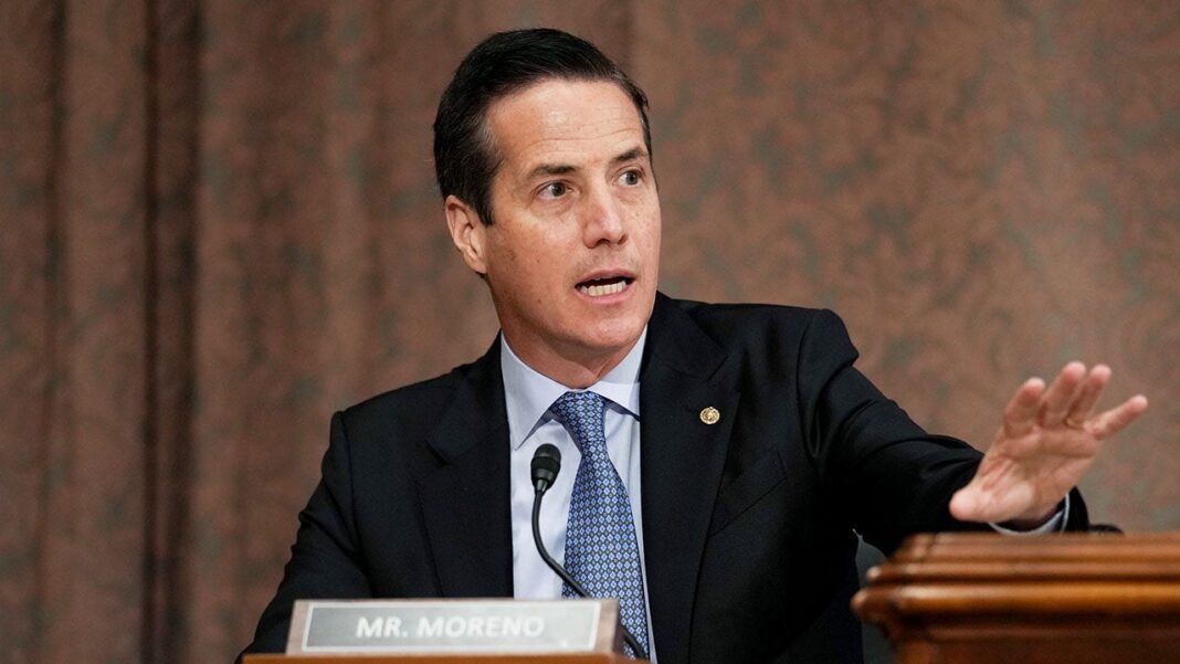 GOP senator moves to scrap dual citizenship, warns of ‘divided loyalties’